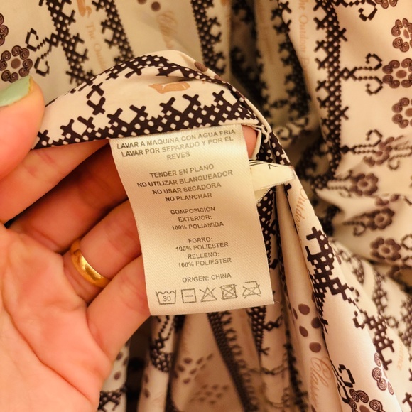 Warm, soft, and light jacket ❄️ - Picture 4 of 9